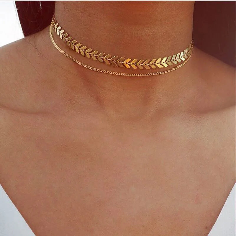 Choker Gótico de Duas Camadas com Pingente Fishbone e Avião